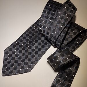 Jos. A. Bank Black and Blue Patterned Tie